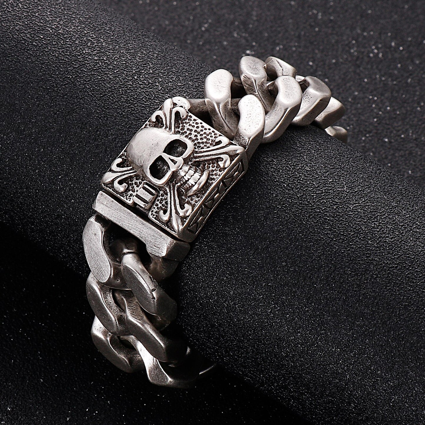 HYPExSTORE® "SALVADOR" ARMBAND