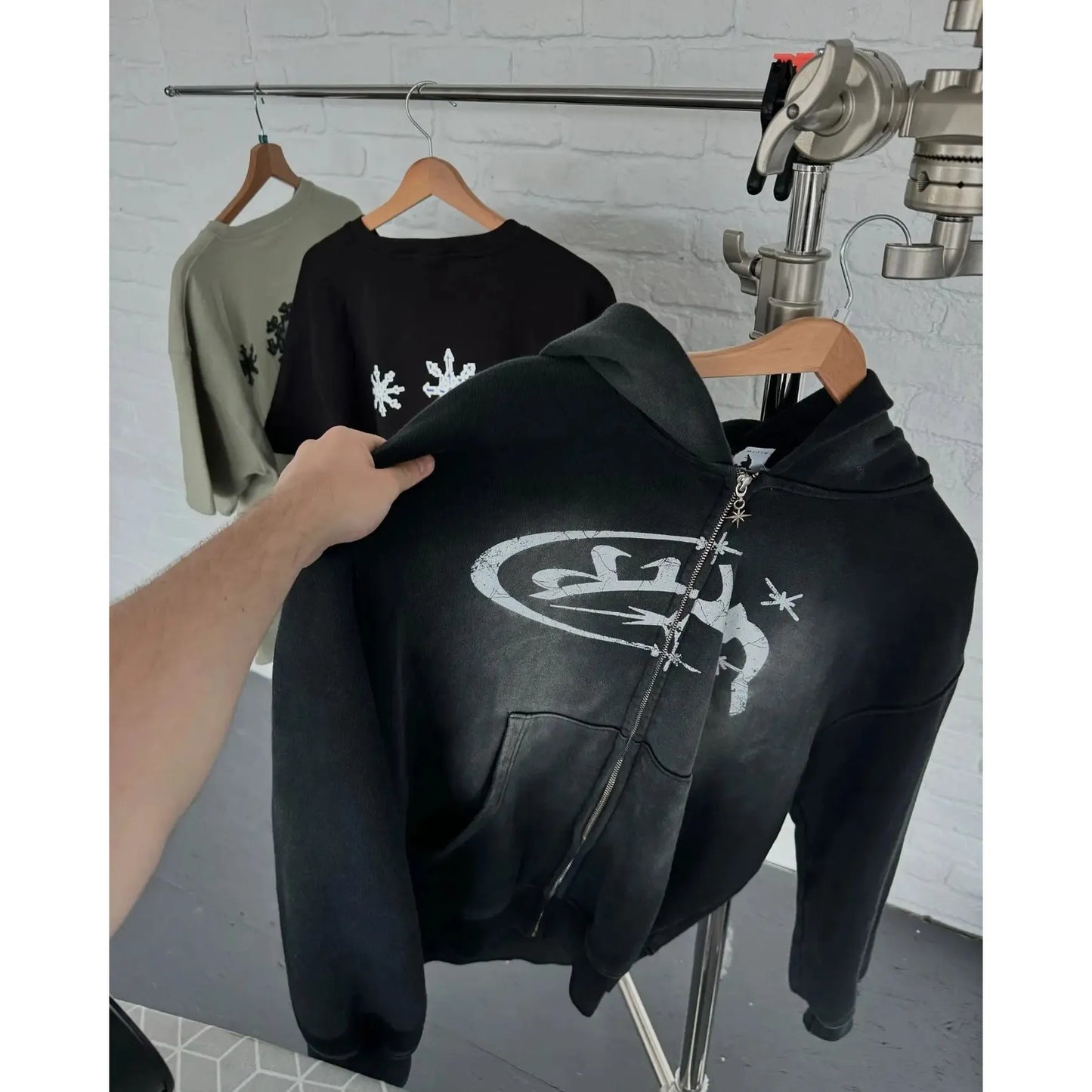 HYPExSTORE® DILN ZIPPER HOODIE