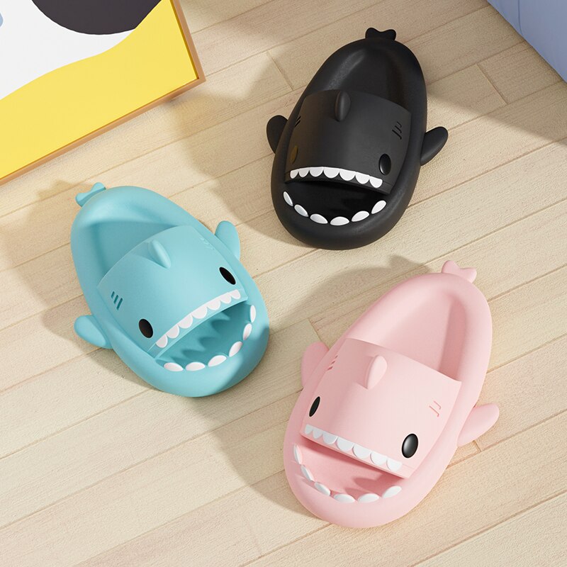 HYPExSTORE® SHARK SLIPPER