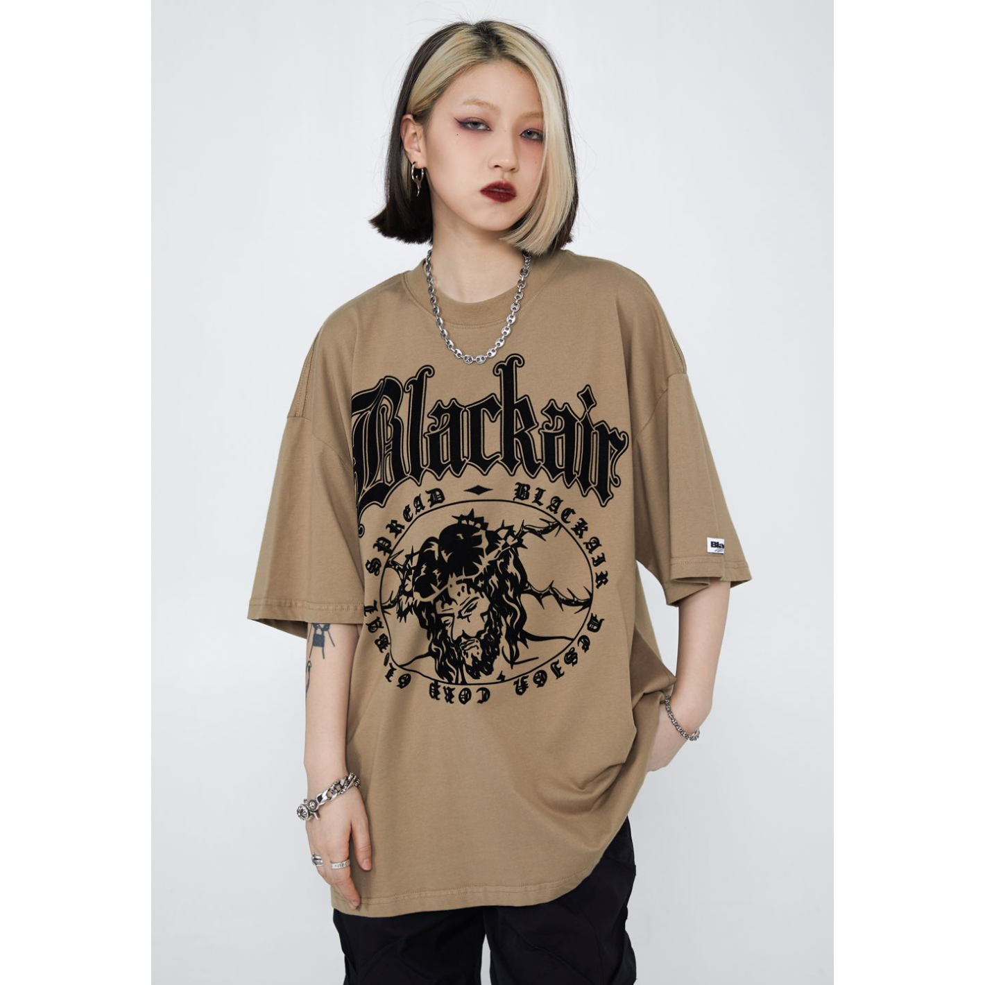 HYPExSTORE® EXTREME SPREAD OVERSIZED T-SHIRT