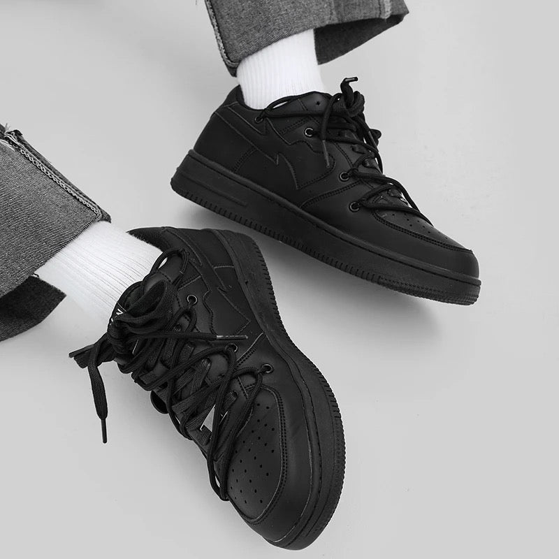 HYPExSTORE® HEARTED ALL BLACK SNEAKER